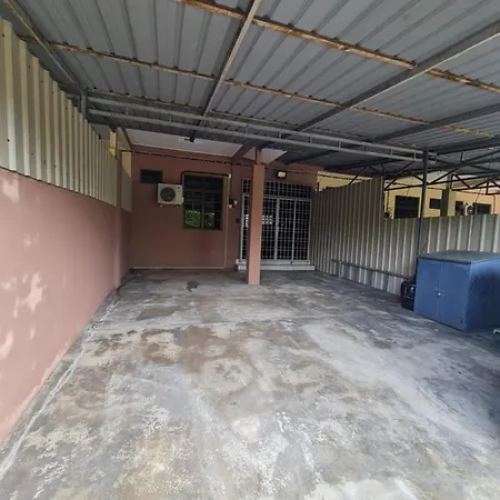 Zara Homestay @ Kok Lanas Ketereh Exterior photo